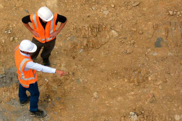 10 señales de que tu terreno (o tu edificación) necesita atención geotécnica