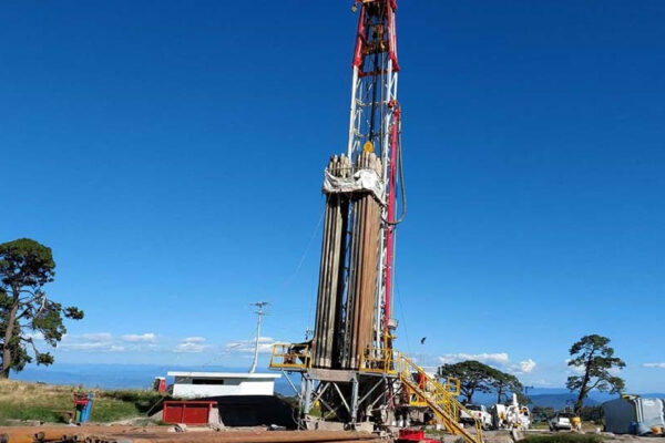 Perforación Exploratoria: Manual, Mecánica y Rotativa