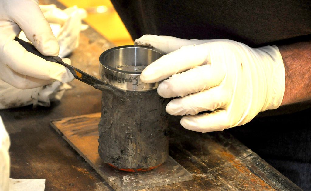 El laboratorio por dentro: qué le pasa a tu muestra de suelo